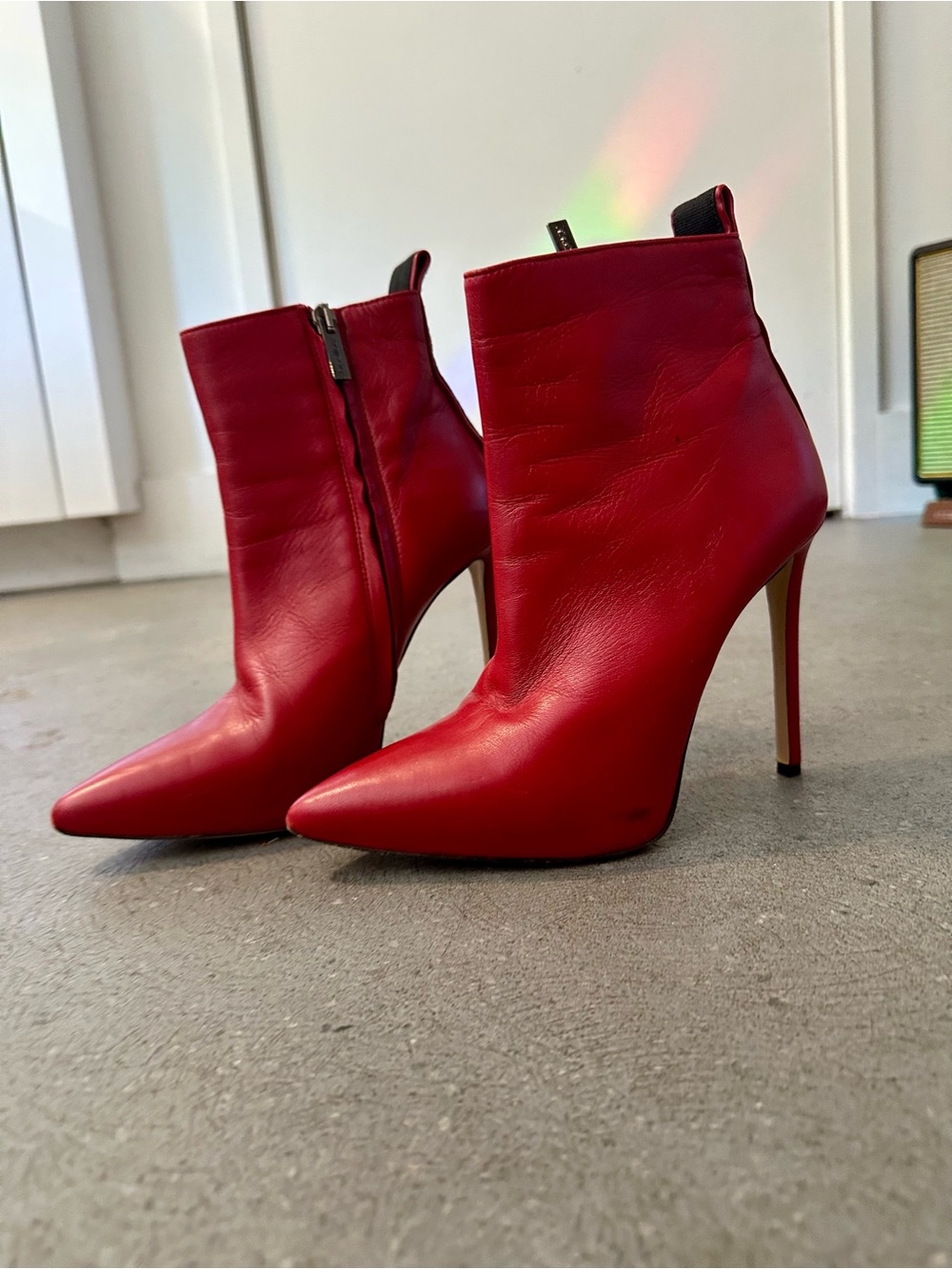 Ninalilou Pointy Toe Stiletto Ankle Boots